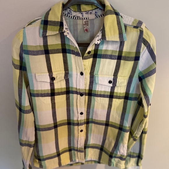 Element Plaid Button Up - Picture 2 of 5